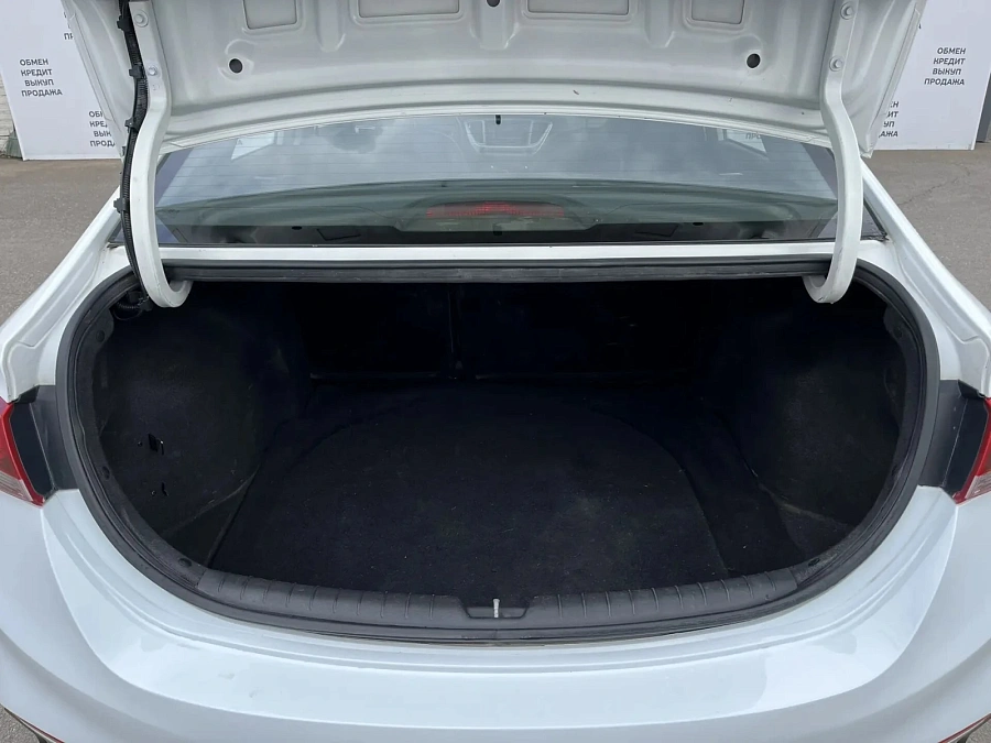 Hyundai Solaris, 2019г., передний привод, автомат