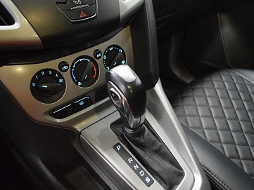 Ford Focus, 2011г, передний привод, робот