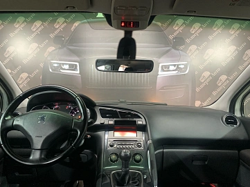 Peugeot 3008, 2011г, передний привод, механика