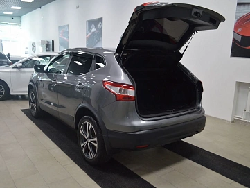 Nissan Qashqai, 2018г, передний привод, вариатор