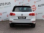 Volkswagen Touareg, 2015г., полный привод, автомат