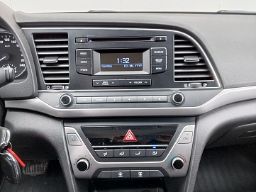 Hyundai Elantra, 2018г, передний привод, автомат