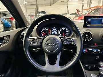 Audi A3, 2020г, передний привод, робот