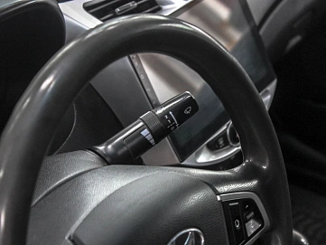 Hyundai Solaris, 2013г, передний привод, автомат