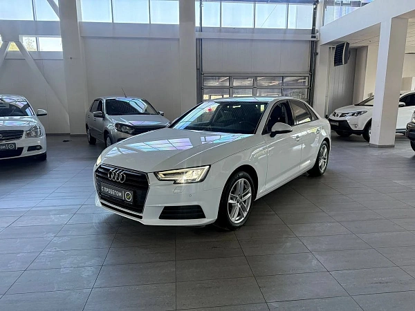 Audi A4, 2019г., передний привод, робот