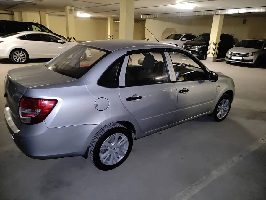Lada (ВАЗ) Granta, 2012г., передний привод, механика