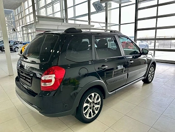 Lada (ВАЗ) , 2023г., передний привод, механика