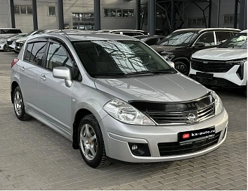 Nissan Tiida, 2010г, передний привод, механика