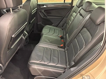 Volkswagen Tiguan, 2016г, полный привод, робот