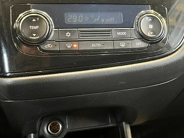 Mitsubishi Outlander, 2012г, передний привод, вариатор