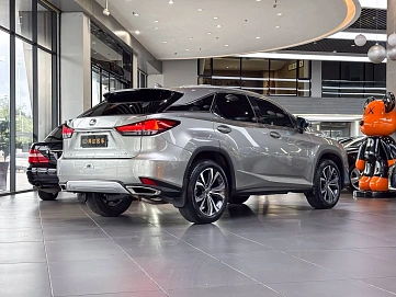 Lexus RX, 2022г, полный привод, автомат