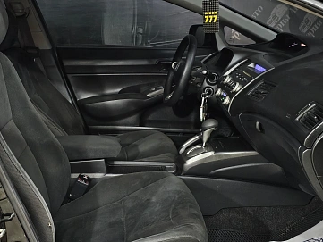 Honda Civic, 2009г., передний привод, автомат