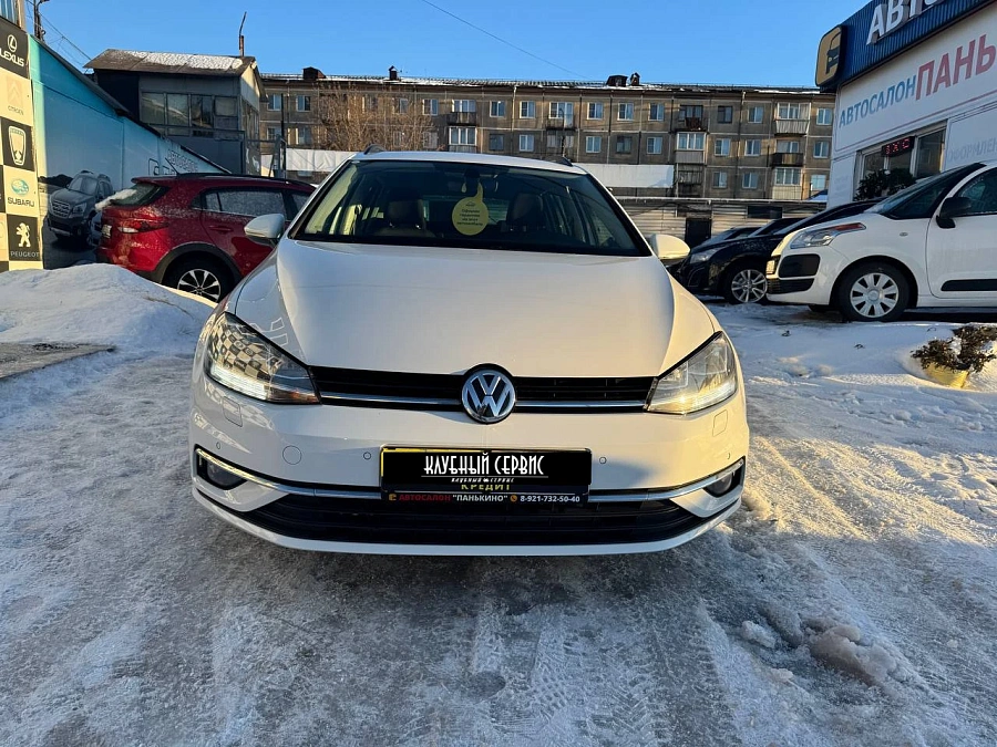 Volkswagen Golf, 2019г., передний привод, механика