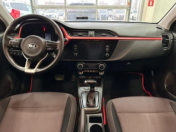 Kia , 2021г., передний привод, автомат