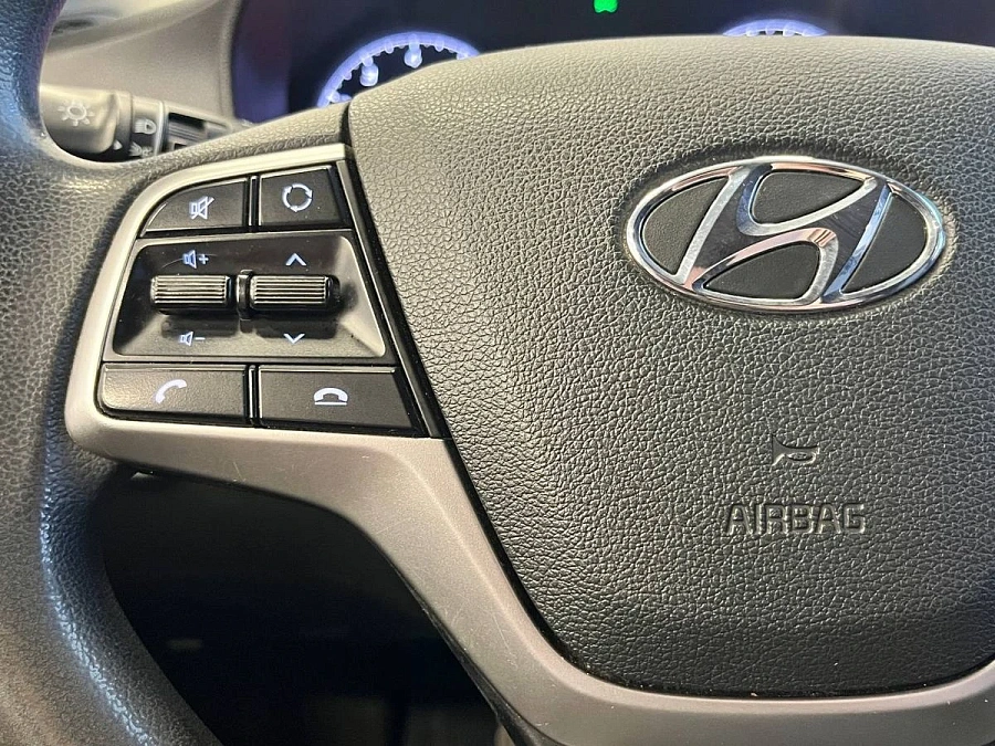 Hyundai Solaris, 2020г., передний привод, автомат