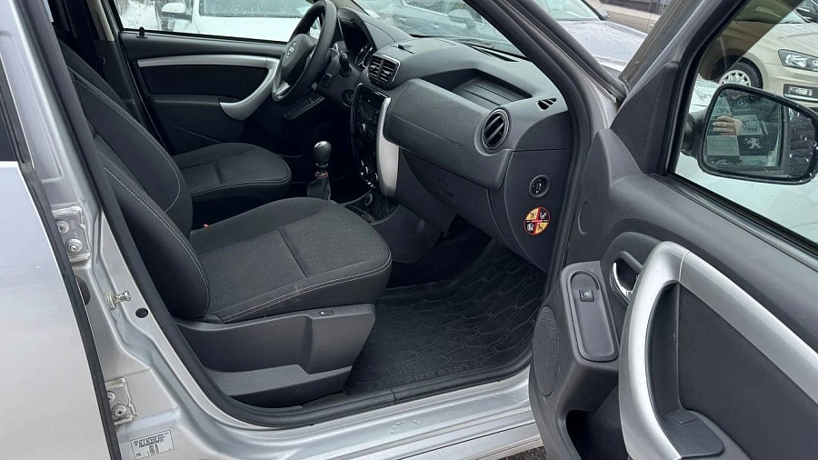 Nissan Terrano, 2019г., полный привод, механика