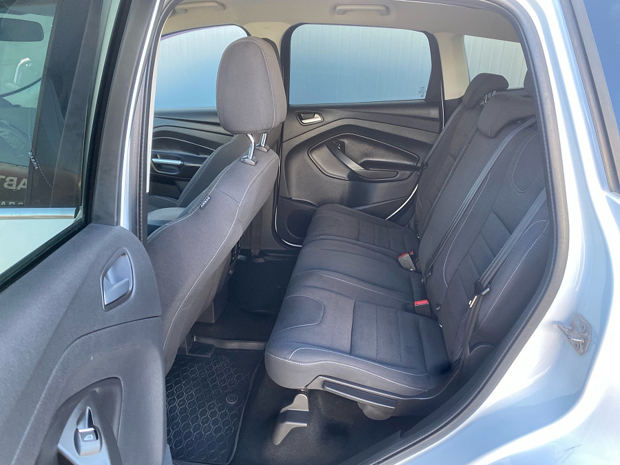 Ford Kuga, 2013г., передний привод, автомат