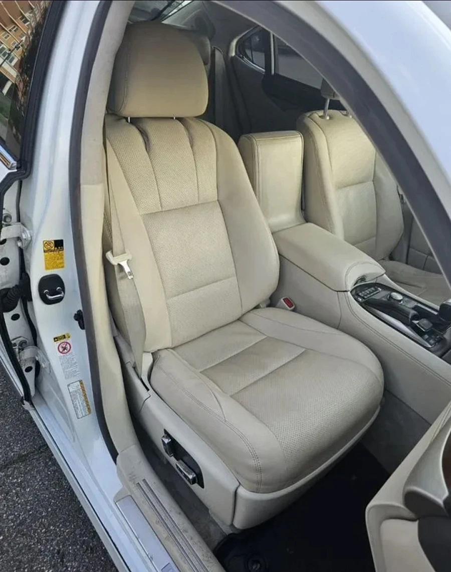 Lexus LS, 2014г., полный привод, автомат