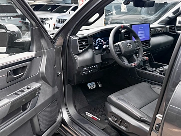 Toyota Sequoia, 2025г, полный привод, автомат