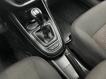 Lada (ВАЗ) Vesta, 2019г, передний привод, механика