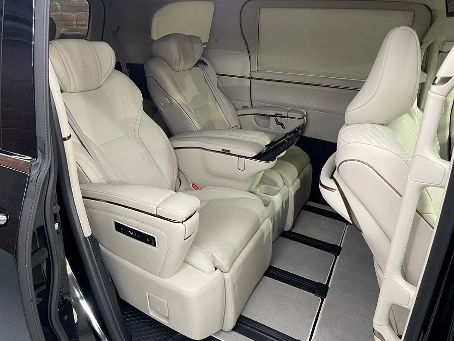 Lexus LM, 2024г., полный привод, вариатор