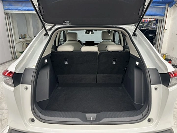 Honda Vezel, 2022г, передний привод, вариатор