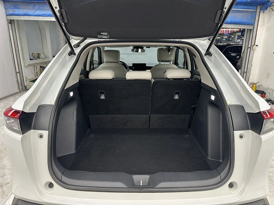 Honda Vezel, 2022г., передний привод, вариатор