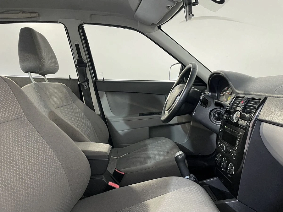 Lada (ВАЗ) Priora, 2012г., передний привод, механика