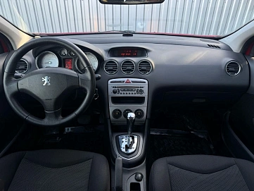 Peugeot 308, 2009г, передний привод, автомат