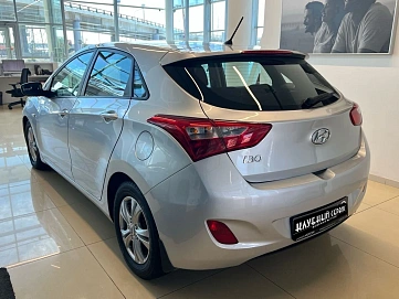Hyundai i30, 2013г, передний привод, автомат