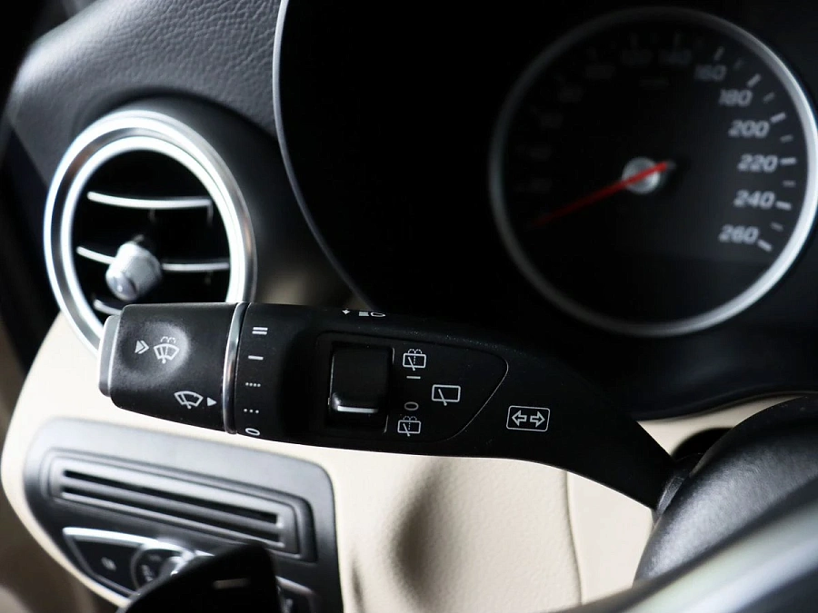 Mercedes-Benz GLC, 2022г., полный привод, автомат