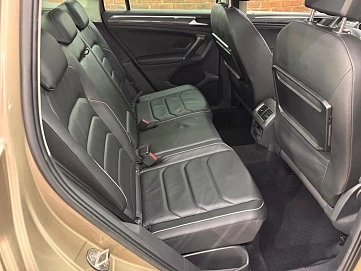 Volkswagen Tiguan, 2016г, полный привод, робот