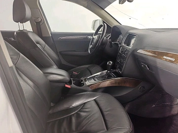 Audi Q5, 2010г, полный привод, робот