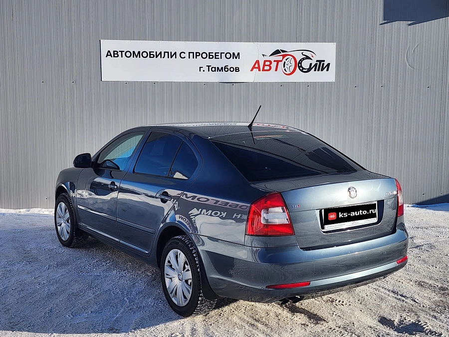 Skoda Octavia, 2011г., передний привод, робот