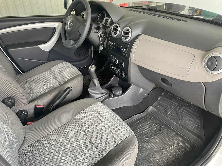 Lada (ВАЗ) Largus, 2015г., передний привод, механика