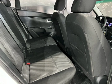 Kia Rio, 2018г, передний привод, автомат