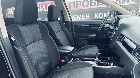 Mitsubishi Outlander, 2019г, передний привод, вариатор