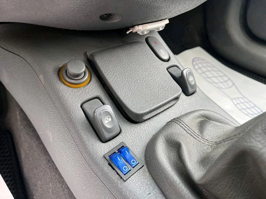 Renault Clio, 2001г., передний привод, механика