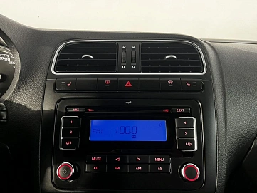Volkswagen Polo, 2011г, передний привод, механика