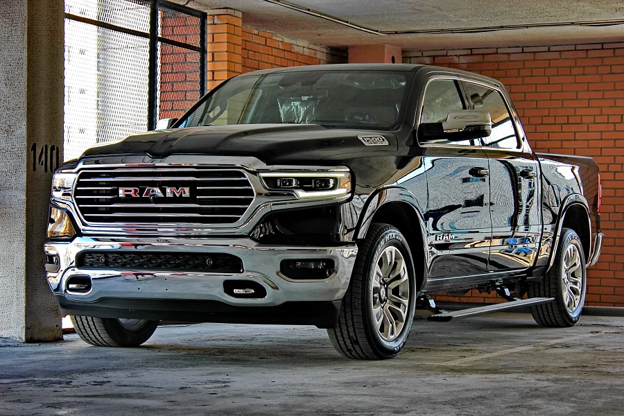 Ram 1500, 2023г., полный привод, автомат