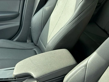 BMW 3 серии, 2018г, задний привод, автомат