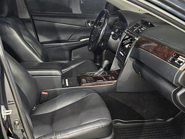 Toyota Camry, 2016г, передний привод, автомат