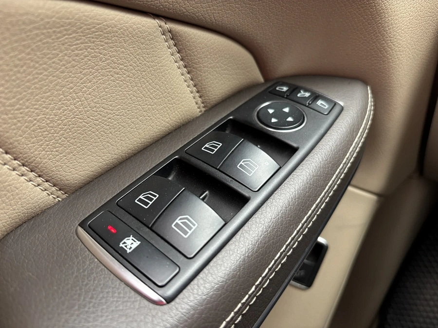 Mercedes-Benz GL-Класс, 2013г., передний привод, автомат