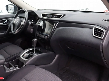 Nissan X-Trail, 2018г, передний привод, вариатор