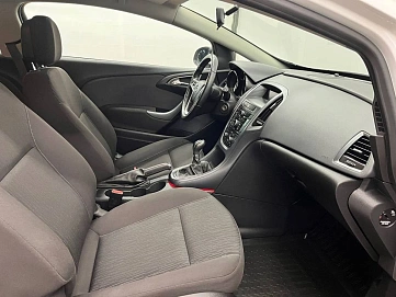 Opel , 2012г., передний привод, механика