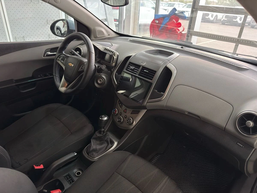 Chevrolet Aveo, 2013г., передний привод, механика