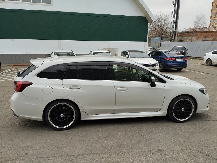 Subaru Levorg, 2014г., полный привод, вариатор