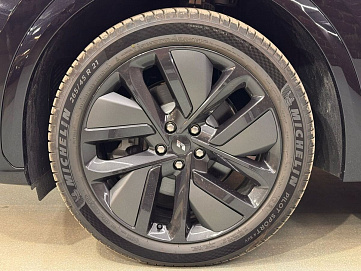 LiXiang L7, 2024г, полный привод, автомат