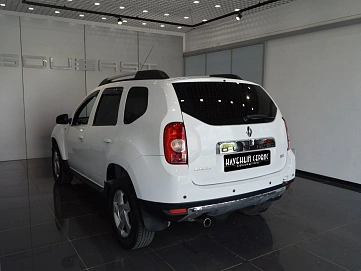 Renault Duster, 2012г, передний привод, автомат