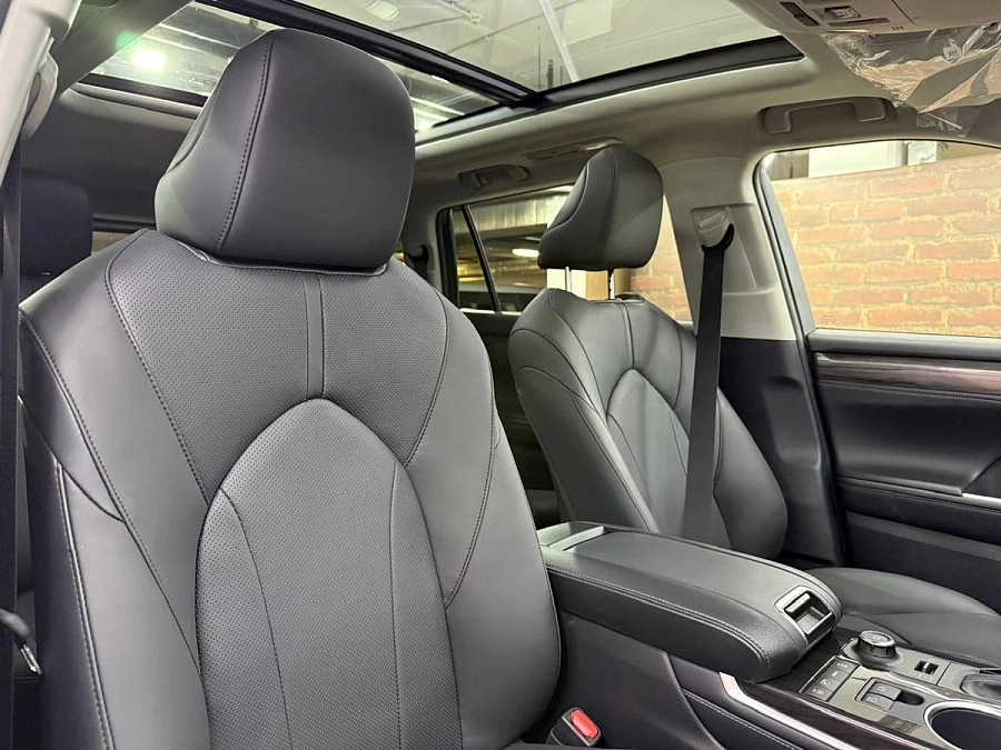 Toyota Highlander, 2025г., полный привод, автомат